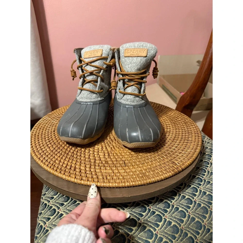 Sperry Saltwater Grey Wool Quilted Duck Boots Insulated STS82475 Womens 6M